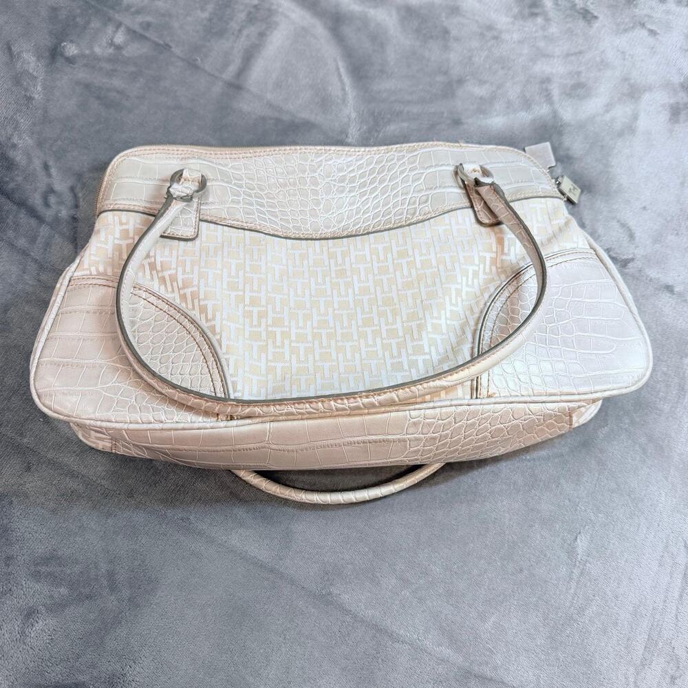 Tommy Hilfiger Monogram Textured Trim Leather Shoulder Bag Beige/White - Picture 10 of 11